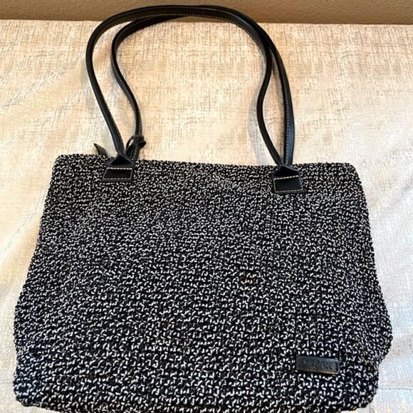 SAK Original Crochet Shoulder Purse/Bag in Black & White. Good Condition - Picture 3 of 14